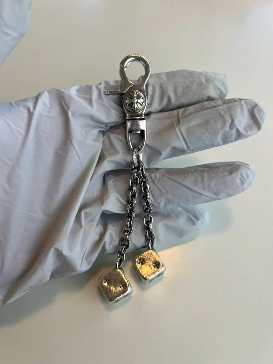 CHROME HEARTS ダイス キーチェーン