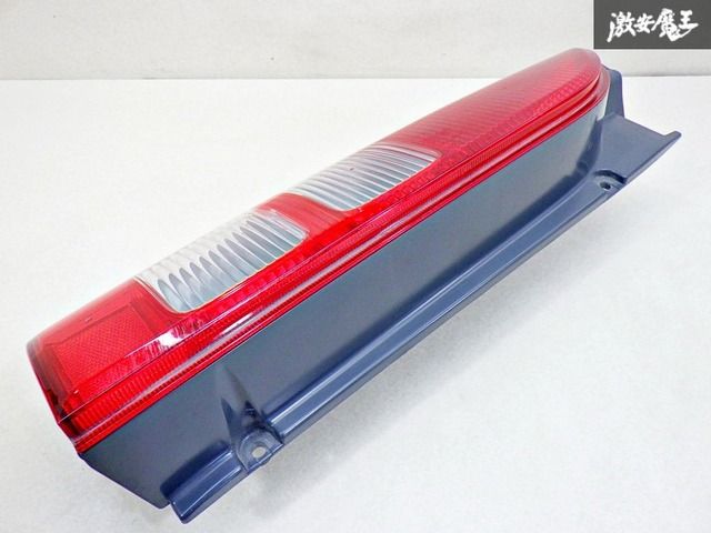 ☆破損なし 即発送☆ トヨタ 純正 200系 ハイエース 1型 2型 3
