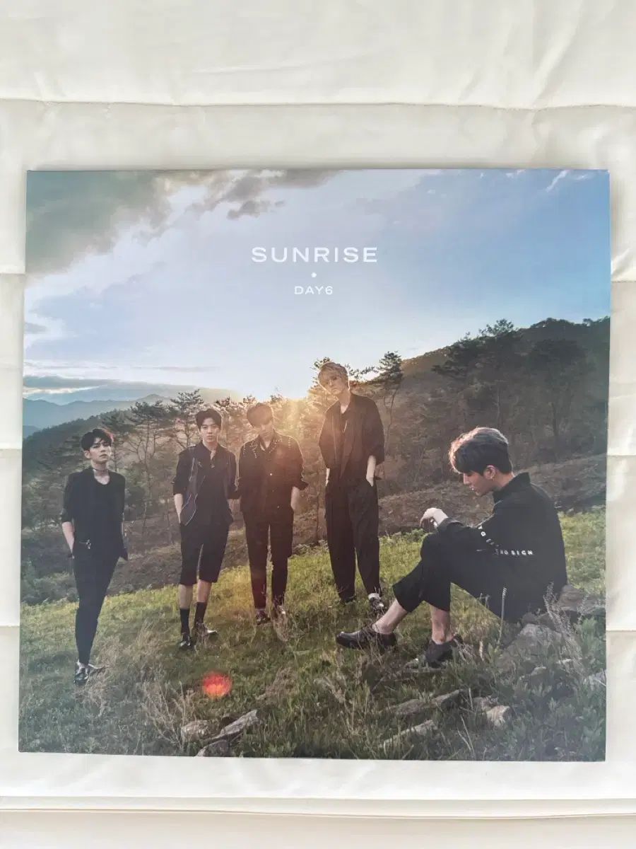 DAY6(デイシックス) サンライズ Sunrise LP ホットピンク