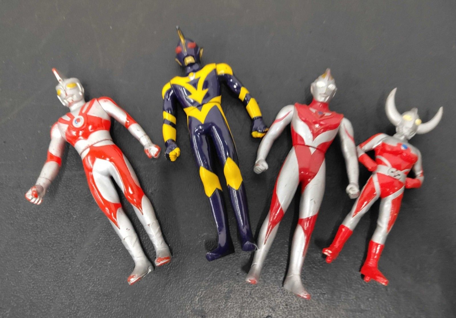 バンダイ ウルトラマン ガイア エース ウルトラの父 シャドー ソフビ フィギュア 4体セット 円谷プロ 特撮 ヴィンテージ 当時物 コレクション PVC 中古