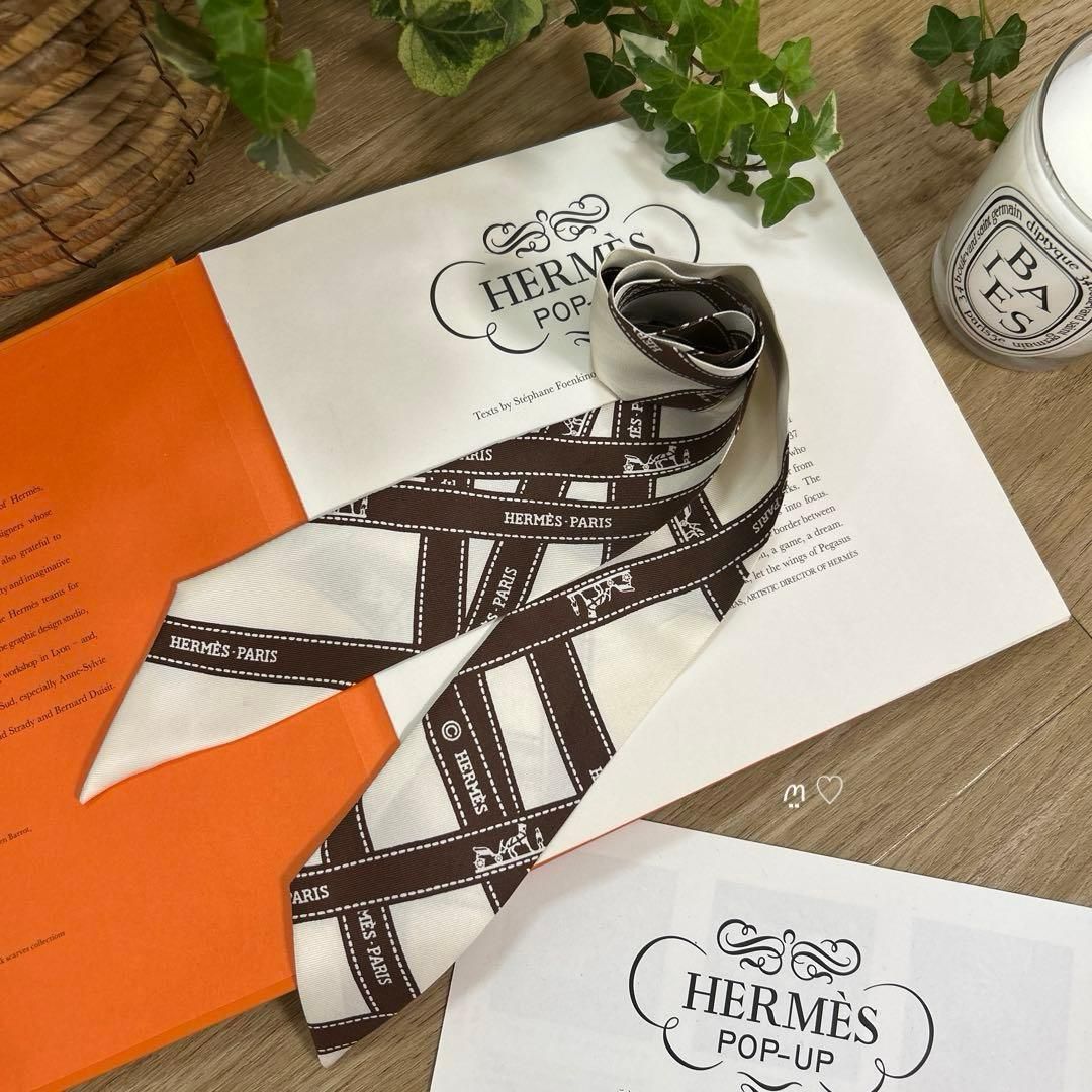 HERMESエルメス ツイリー ボルデュックリボン シルクスカーフ