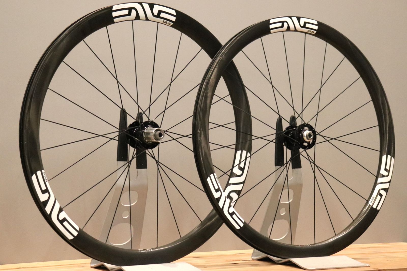 エンヴィ ENVE SES 3.4 DISC クリスキング CHRIS KING R45 DISC