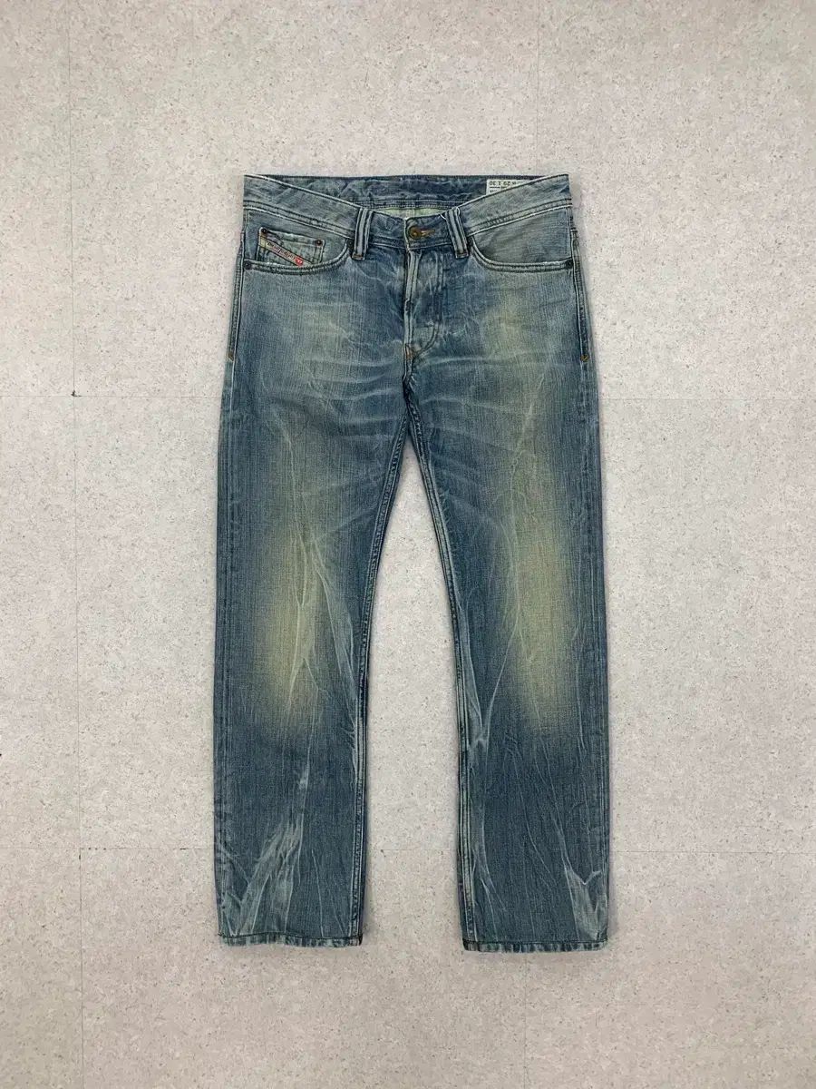 DIESEL ウォッシュ デニムパンツ