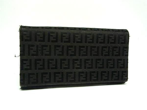 FENDI フェンディ ナイロンキャンバス ズッカ柄 二つ折り 長財布