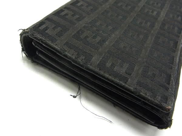 FENDI フェンディ ナイロンキャンバス ズッカ柄 二つ折り 長財布