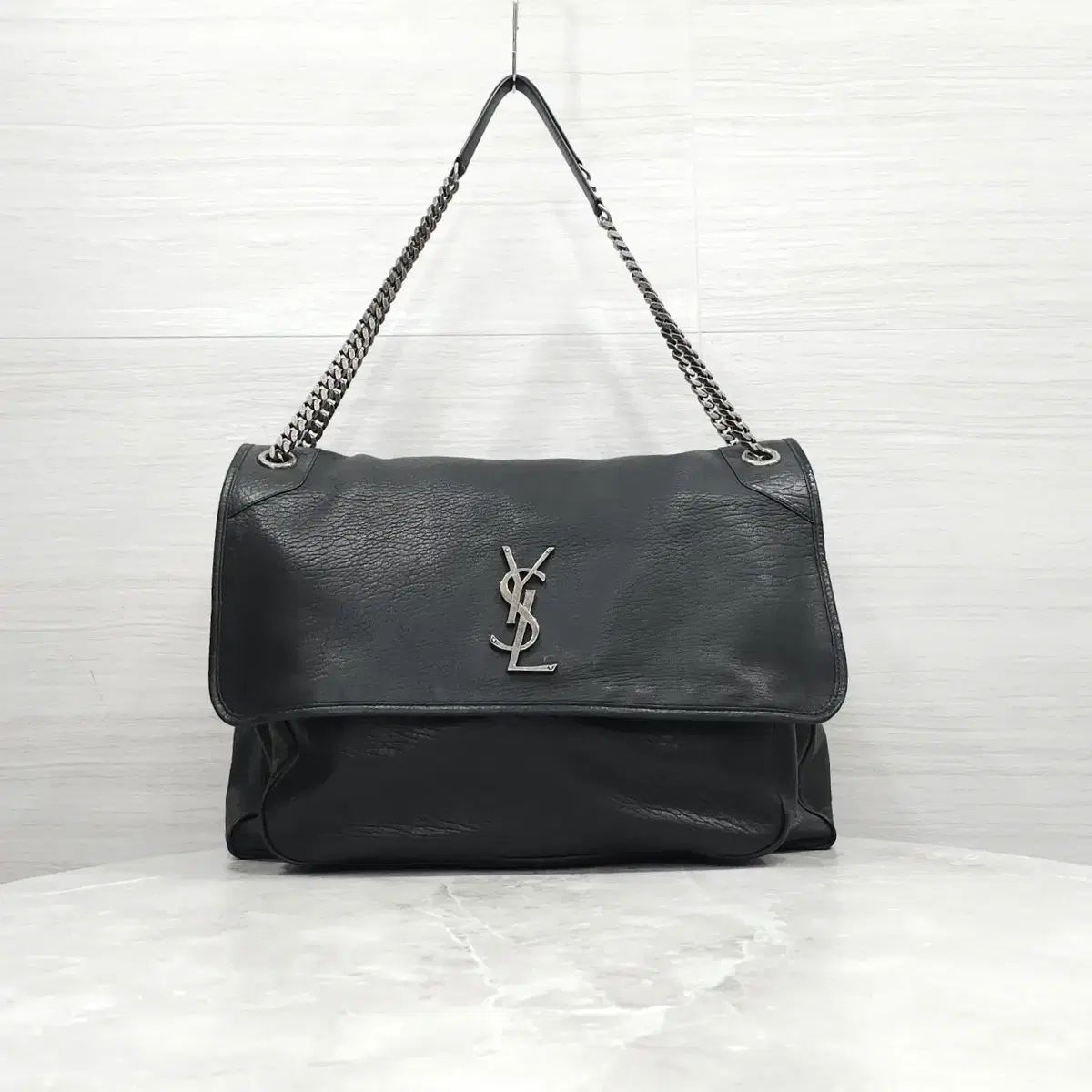 Saint Laurent サンローラン ニキ オーバーサイズ ラムスキン ブラック チェーン ショルダーバッグ 755857