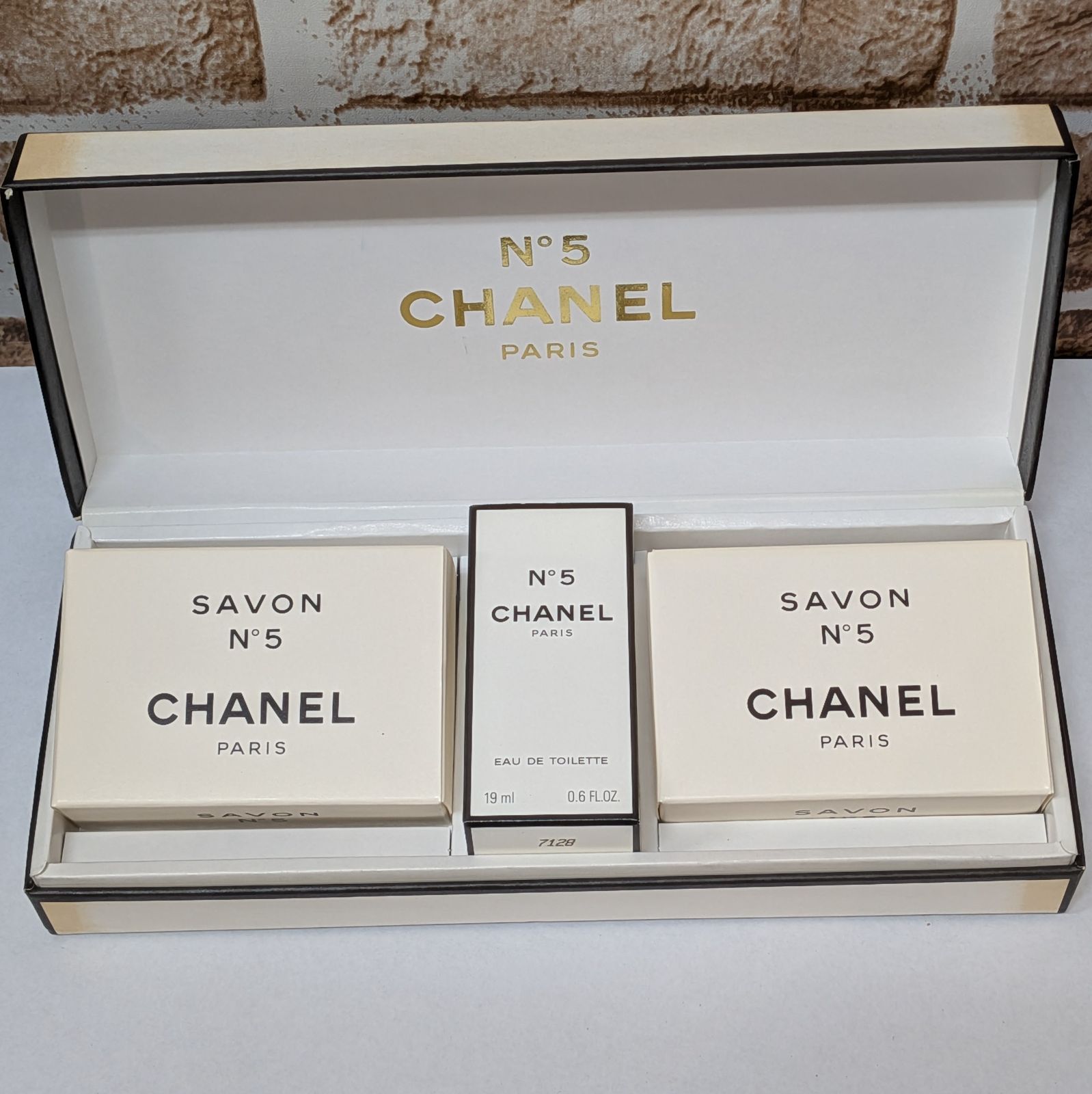 CHANEL ヴィンテージ リップ　廃盤 希少　セット 未使用・希少】シャネル N°5 ギフトセット サヴォン（石けん） 75g×2