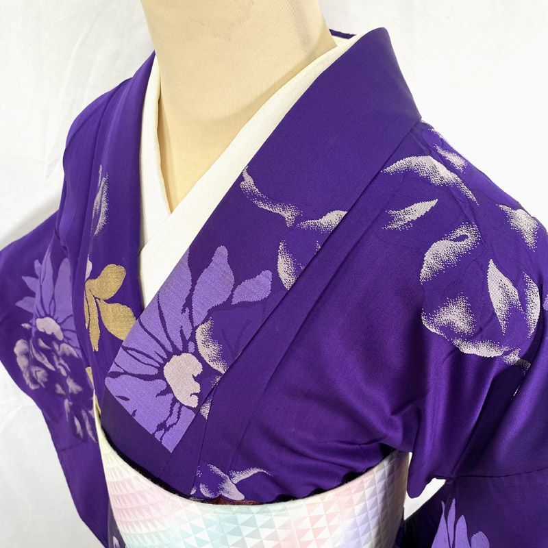 607af4△アンティーク着物 菊 椿 花 カジュアル 紫 大正ロマン 昭和