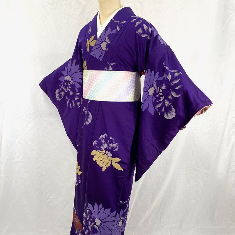 607af4△アンティーク着物 菊 椿 花 カジュアル 紫 大正ロマン 昭和