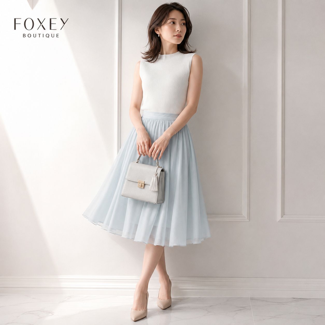 Foxeyフォクシー シアーサーキュラースカート 40 ブルー シルク シフォン 参考価格82,080円【美品 / ハッとする気品あふれるシアーな透明感