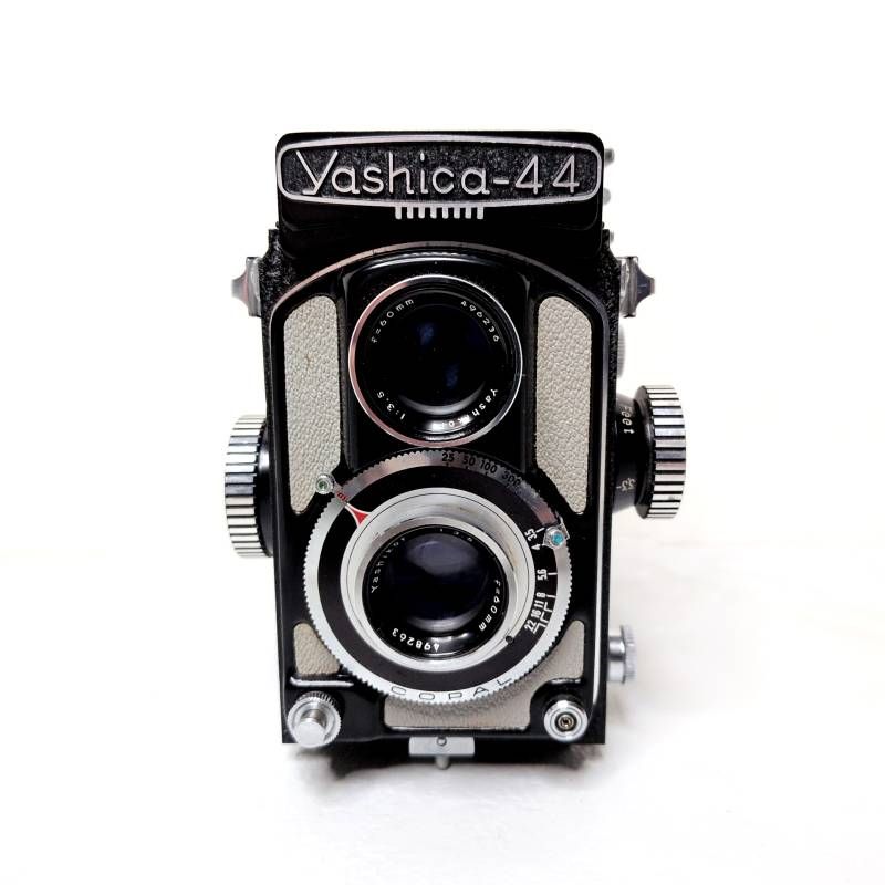 Yashica-44 ヤシカ44 二眼レフカメラ Yashikor 60mm F3.5 127フィルム