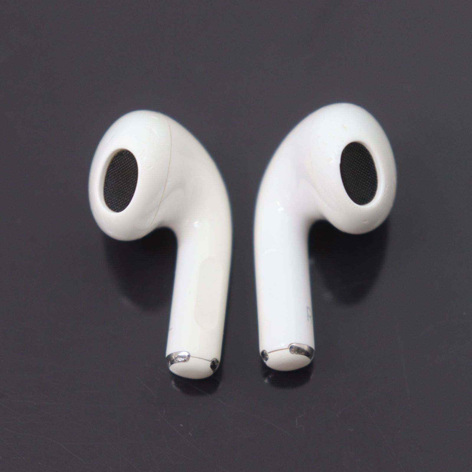 AirPods ワイヤレスイヤフォン 本体 ホワイト ITV44HKXQQAO Apple アップル AirPods エアポッズ A2565 ワイヤレス