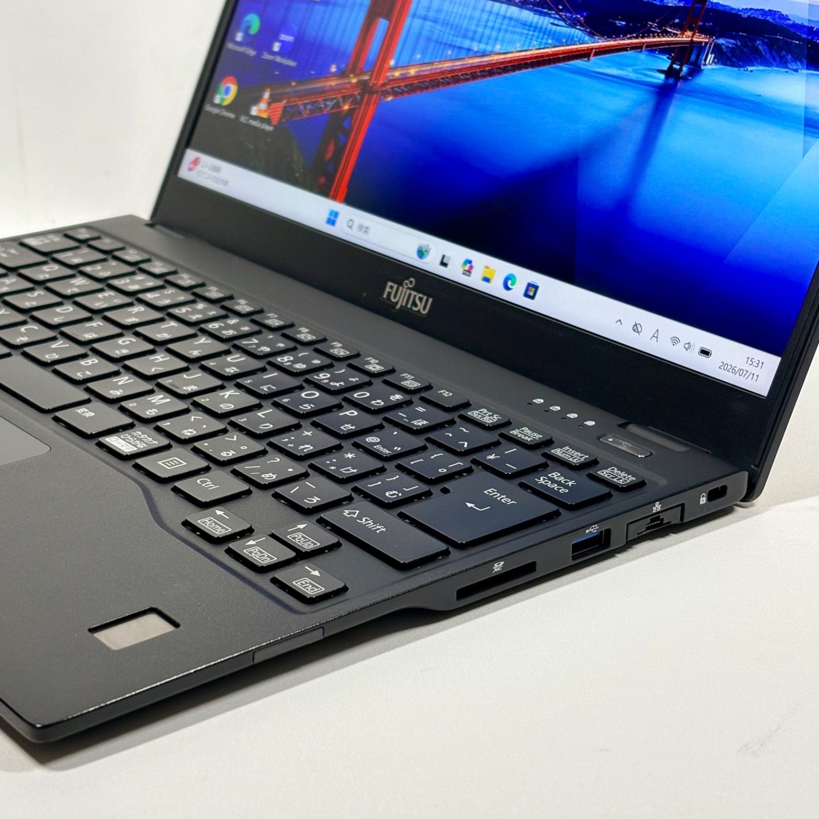 美品】富士通 U9310 第10世代i5 SSD/8GB/256GB - メルカリ