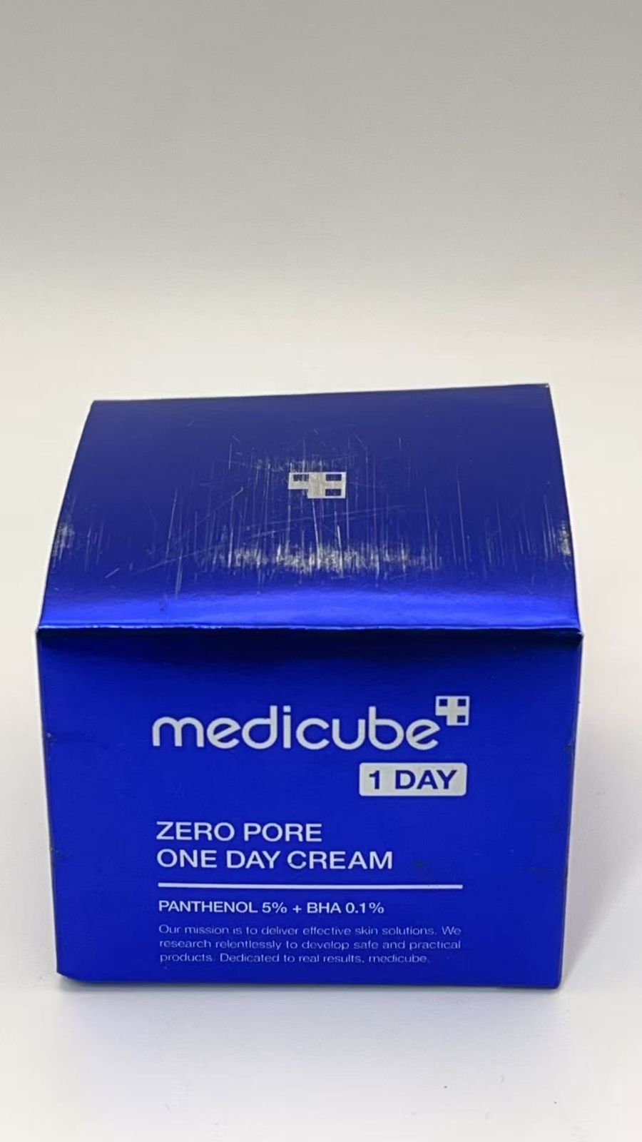 メディキューブ ゼロ毛穴ワンデークリーム 50ml **4424308 B0B6ZQ6XKC