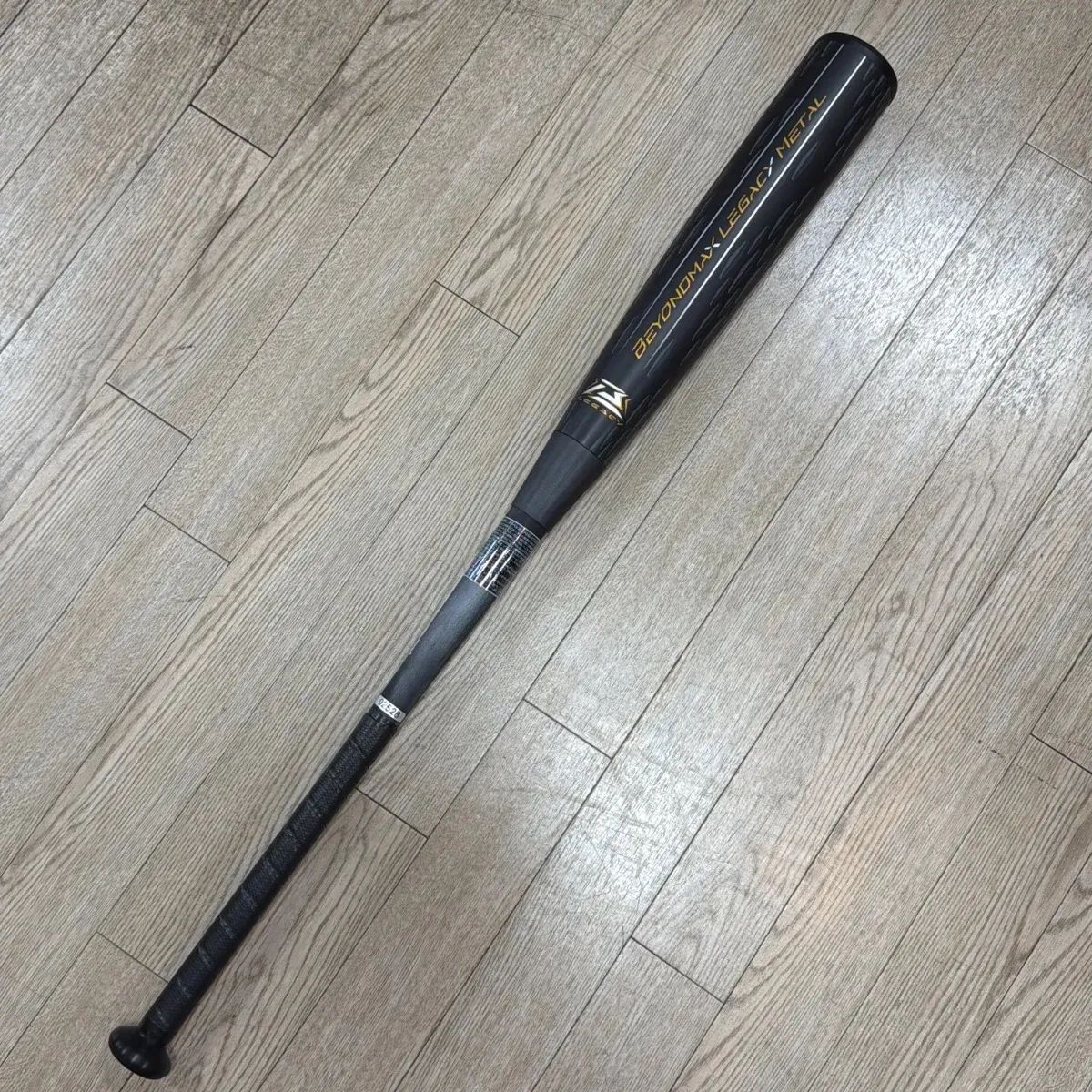 【中古】【未使用品】MIZUNOレガシーメタル軟式バット84㎝