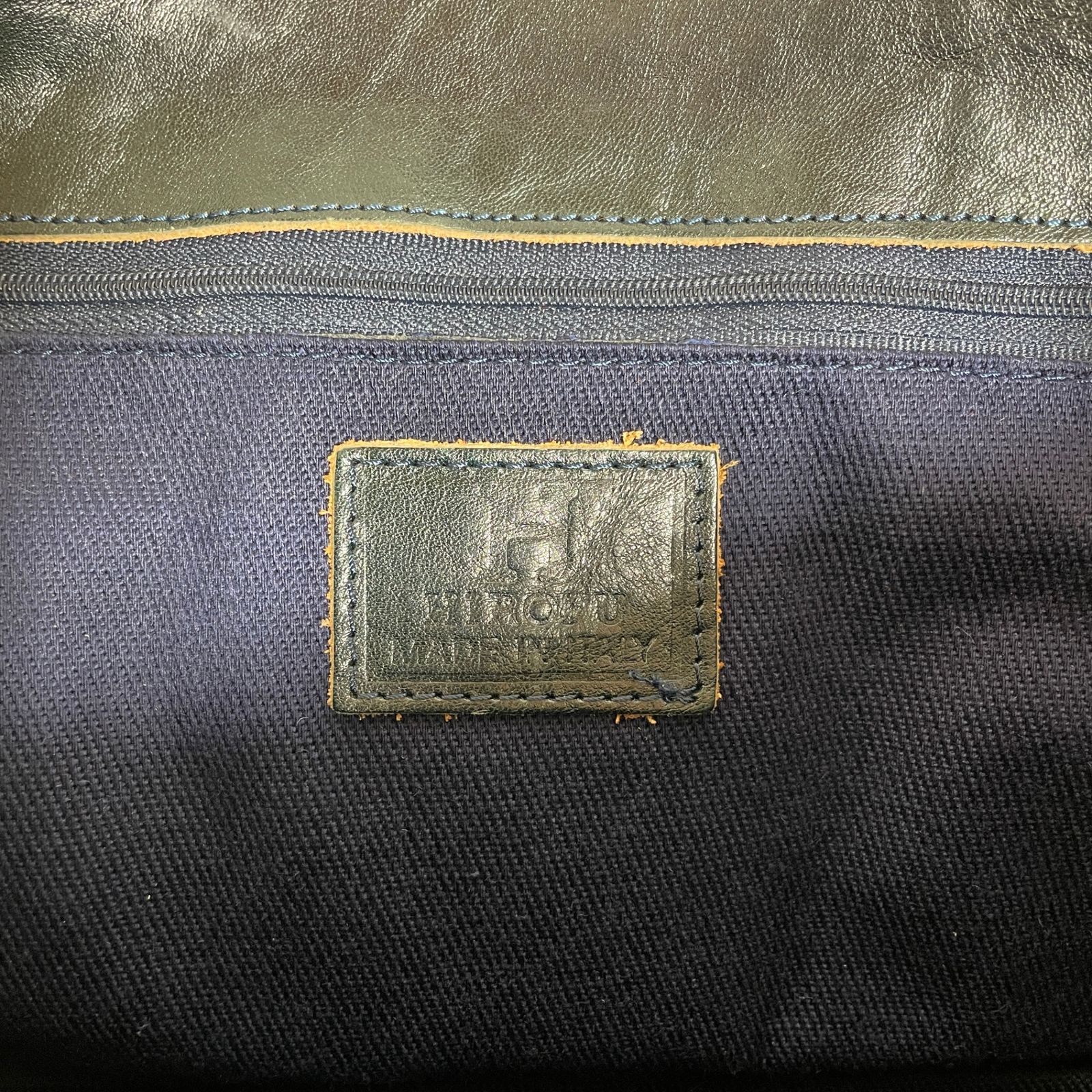 2606-187｜美品｜ヒロフ ショルダーバッグ レザー ネイビー - メルカリ