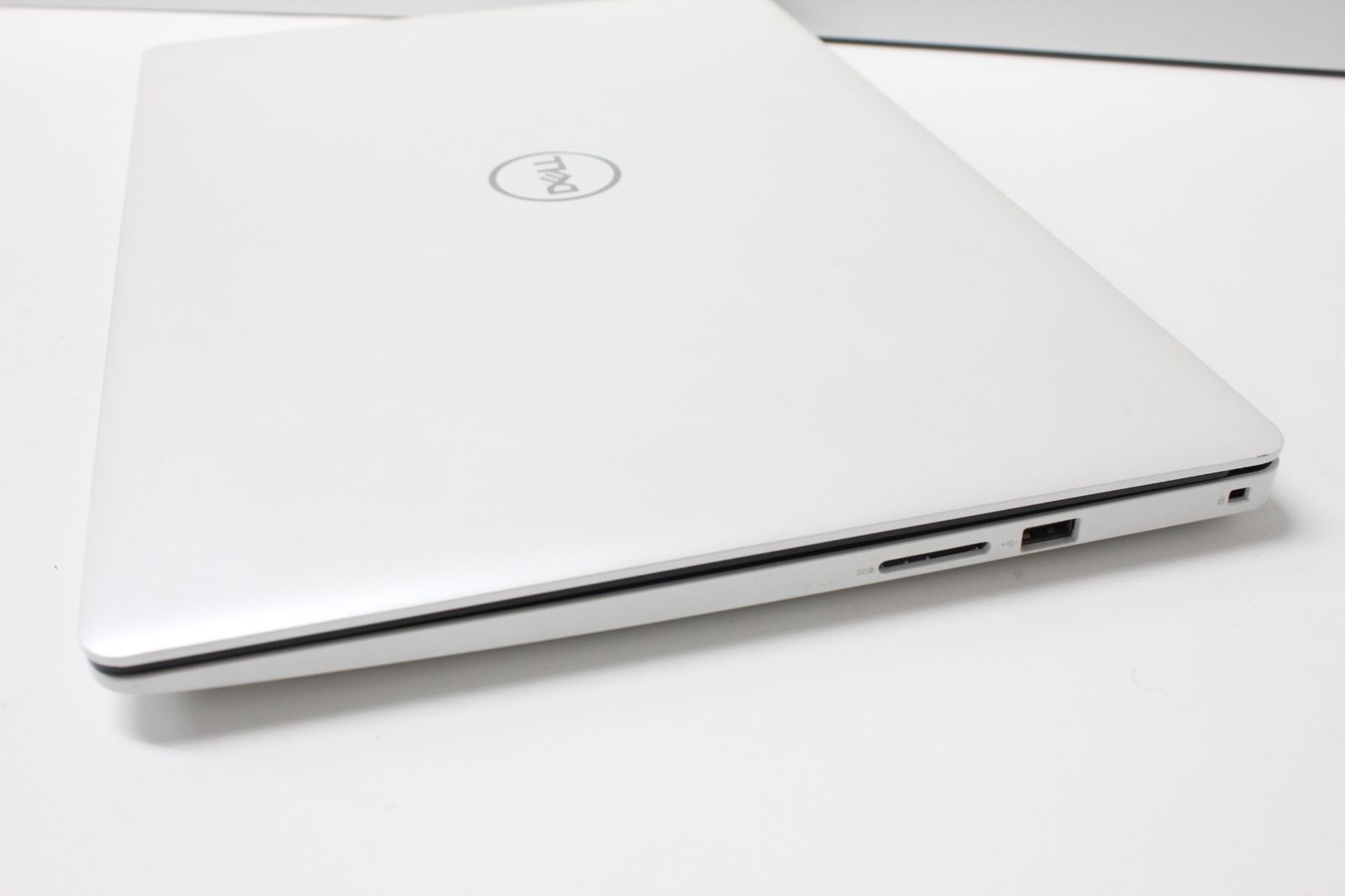 中古】Dell Inspiron 3593 Core i7 SSD500GB - メルカリ