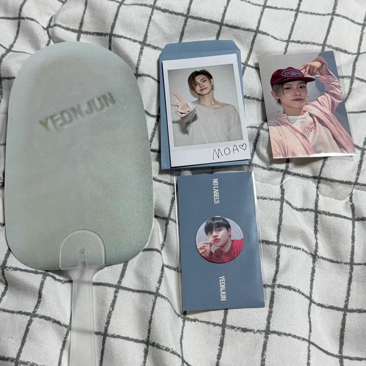 TXT ヨンジュン(YEONJUN・チェヨンジュン) トレカ チェキ ポラロイド 液晶クリーナー うちわ