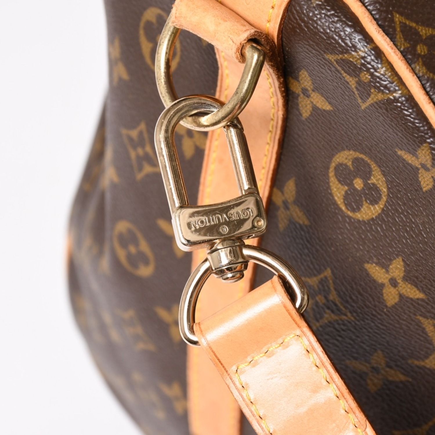 LOUIS VUITTON ルイヴィトン モノグラム キーポルバンドリエール55