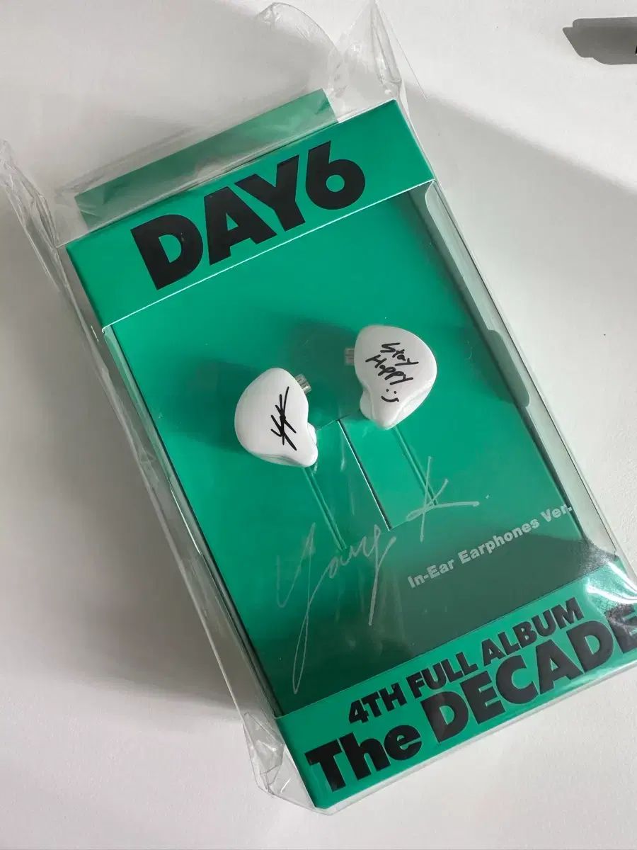 DAY6 (デイシックス) IN-EAR ヨンケイ(Young K)