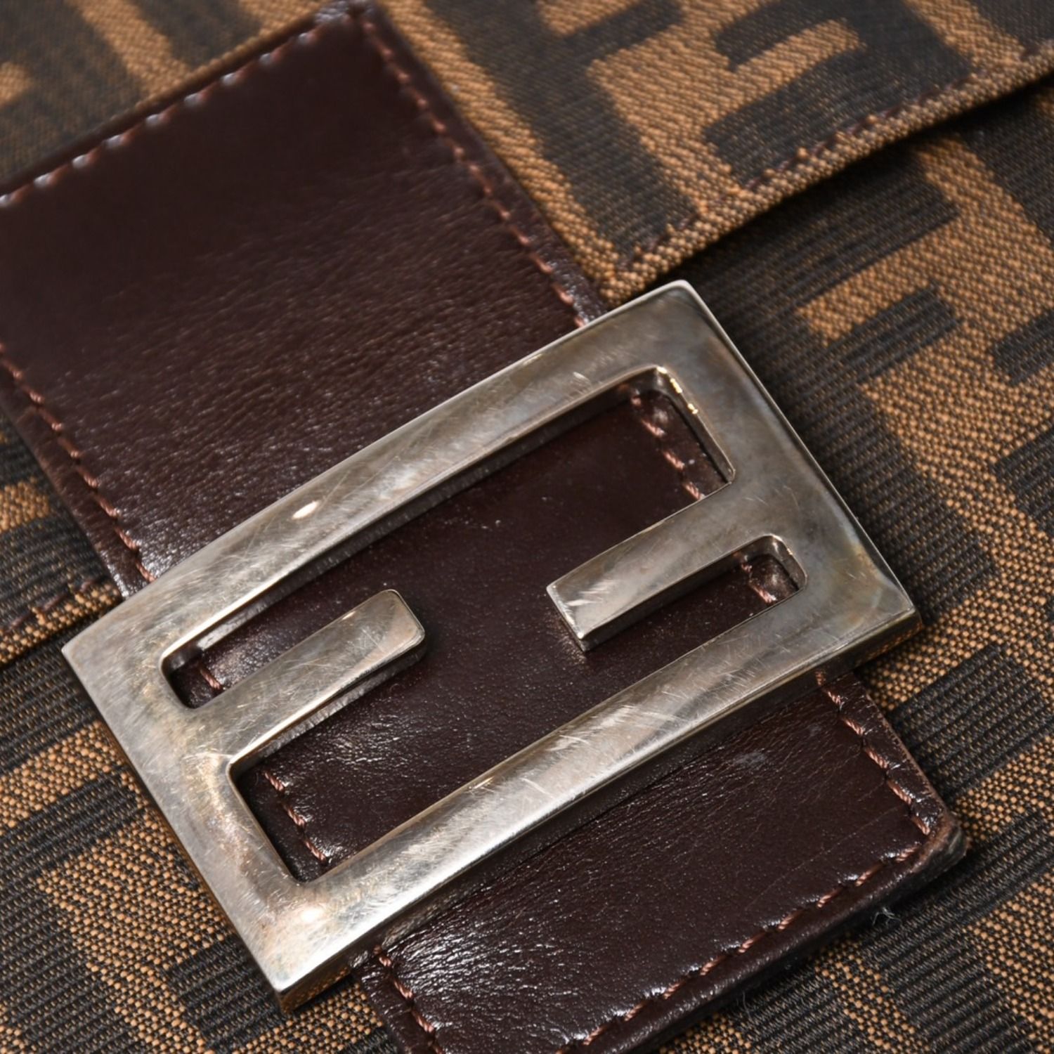 FENDI フェンディ ズッカ柄 マンマバケット ショルダーバッグ 26325