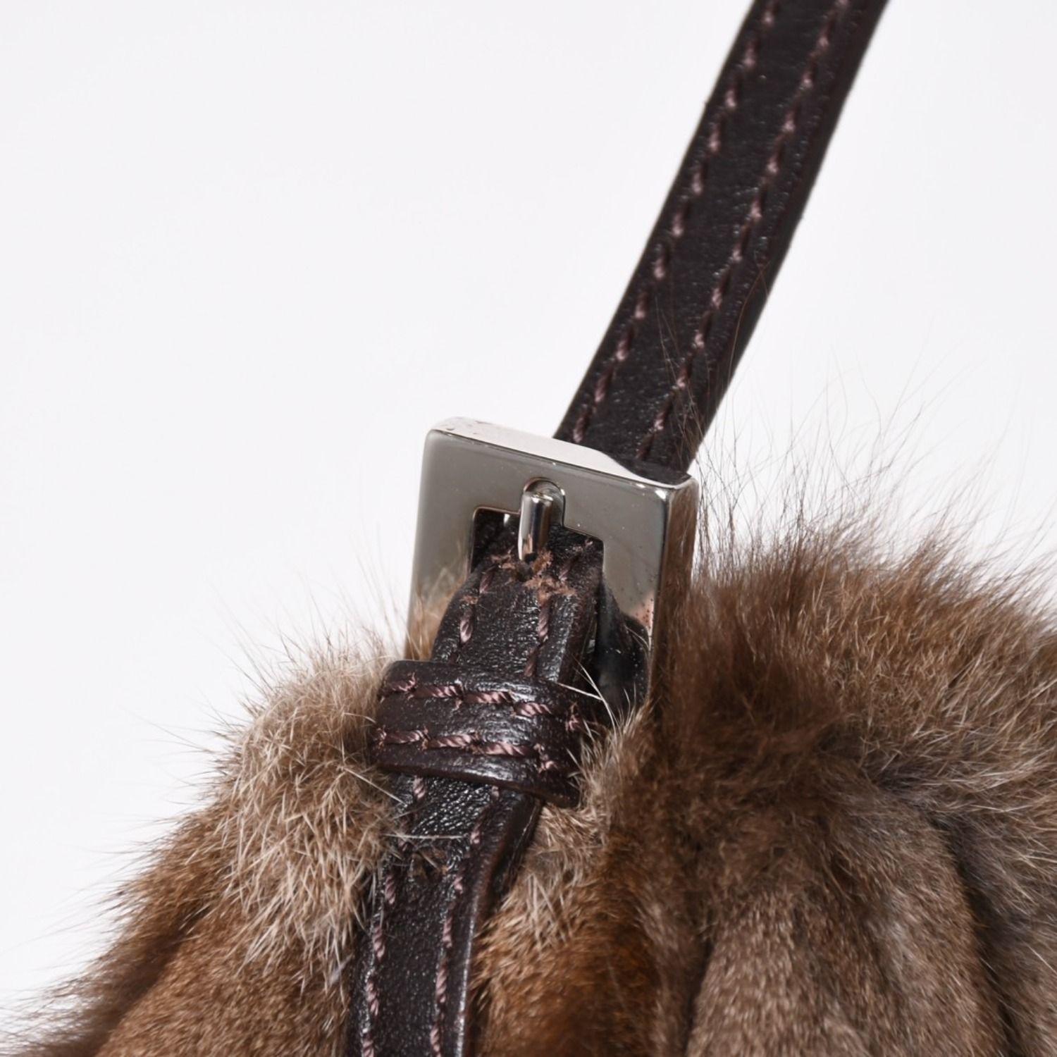 極美品 FENDI フェンディ マンマバケット ハンドバッグ 8BR180 ファー