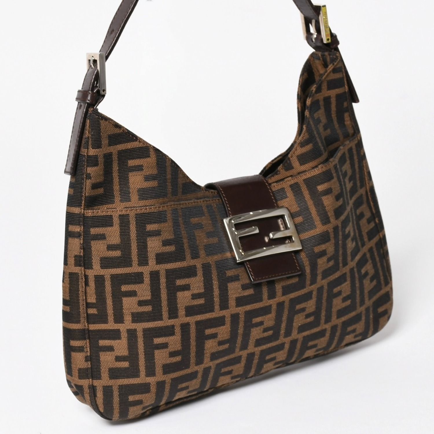 FENDI フェンディ ズッカ柄 セミショルダーバッグ マンマバケット