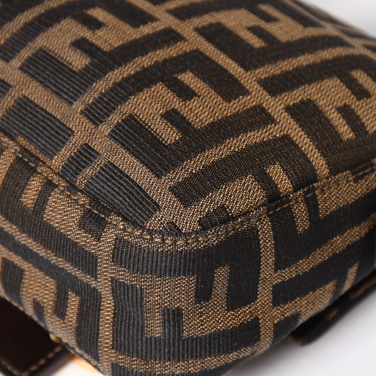 FENDI フェンディ ワンショルダーバッグ ハンドバッグ ゴールド金具