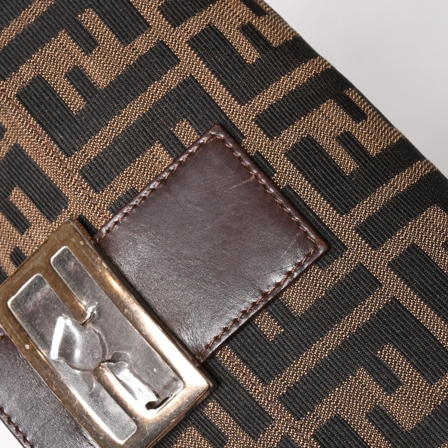 極美品 FENDI フェンディ マンマバケット ワンショルダーバッグ 26424