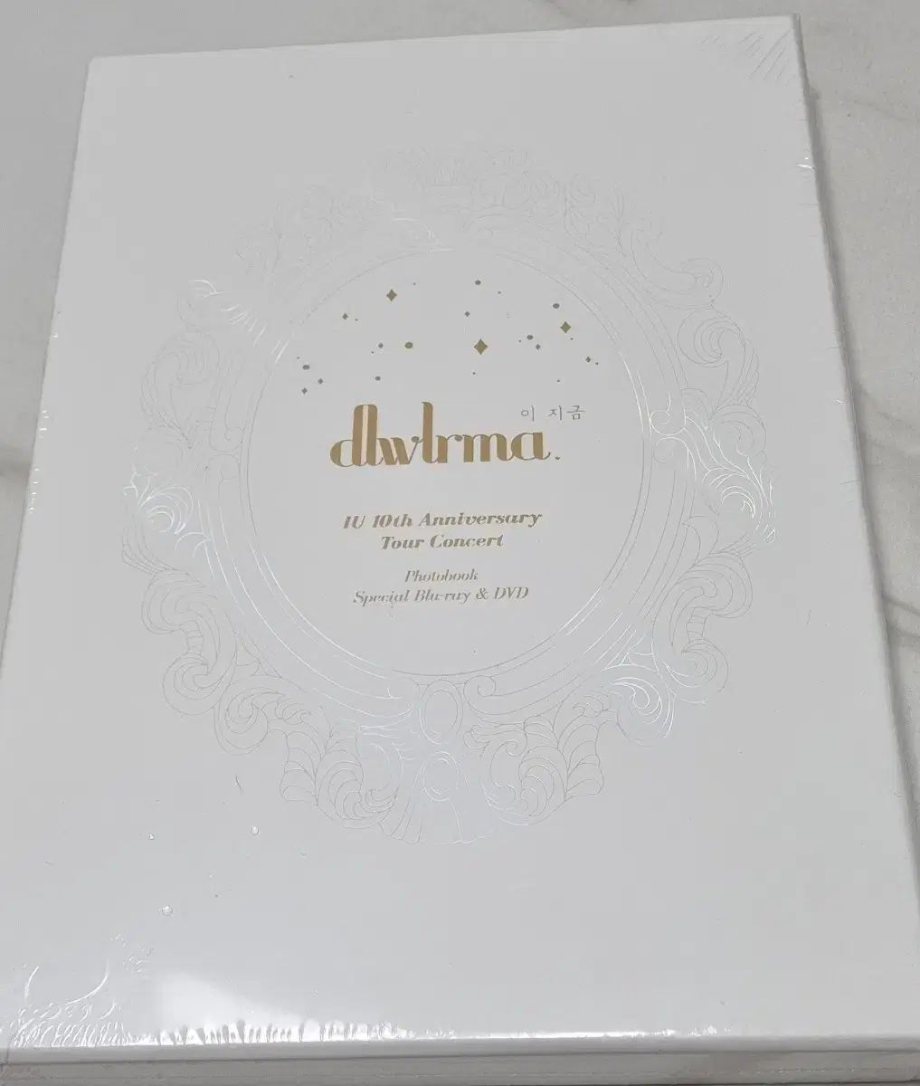 IU(アイユ) IU 10 周年 dlwlrma ブルーレイ Blu-ray dvd 未開封 28,751円