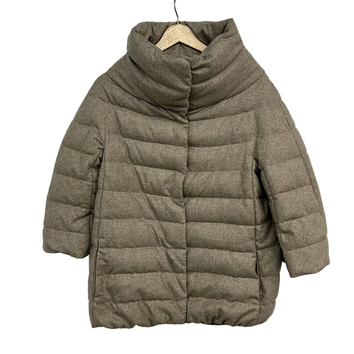 HERNO(ヘルノ) ダウンコート サイズ40 M レディース - ベージュ 七分袖/冬