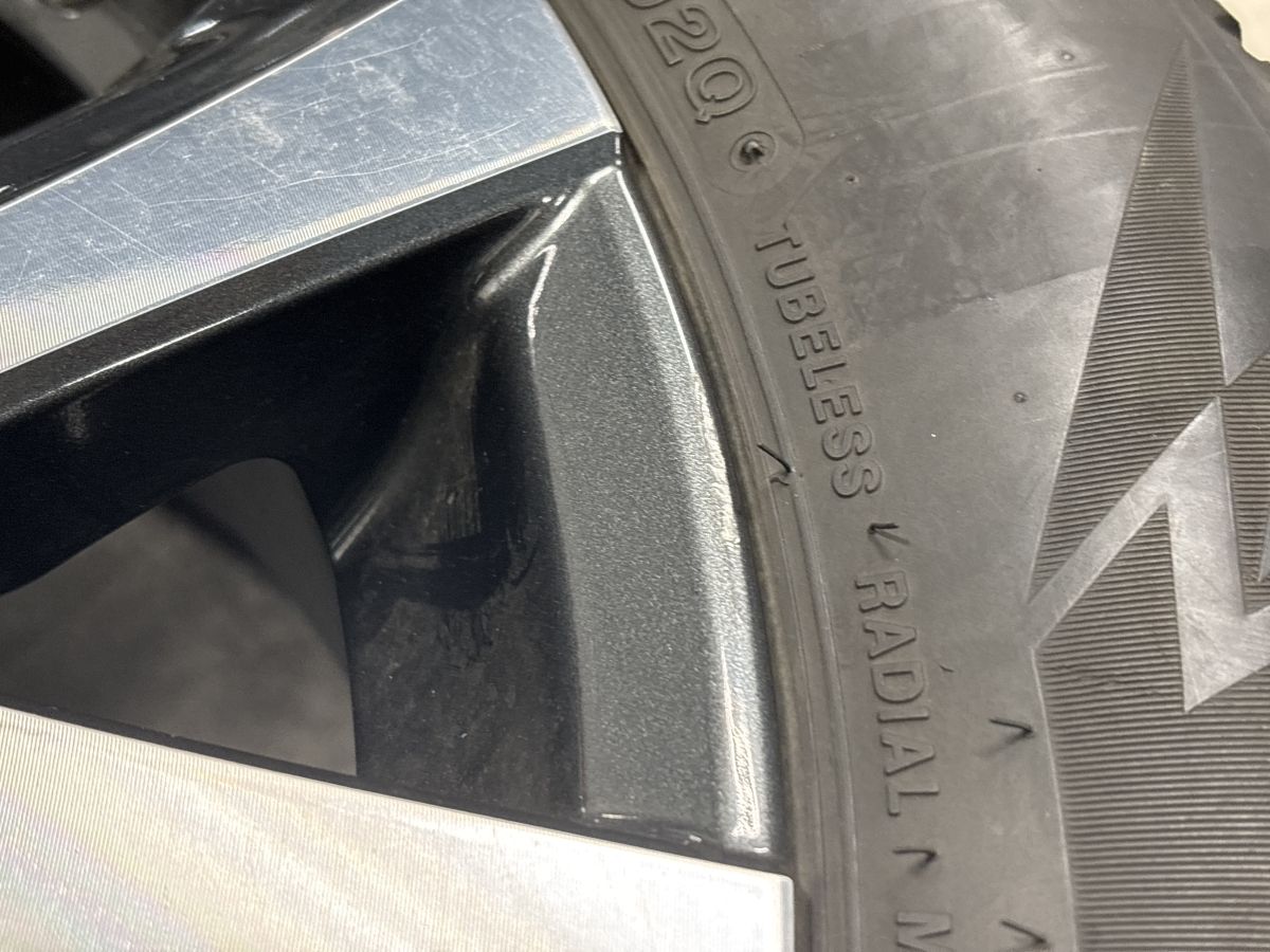 スタッドレス】レクサス RX バージョンL 純正 20in 8.0J +30 PCD114.3