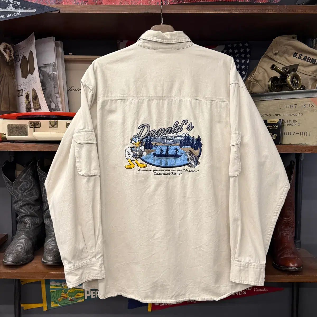 90s ディズニー STORE ドナルド ダック 後ろ 刺繍 モールスキン ウォーク シャツ N1969