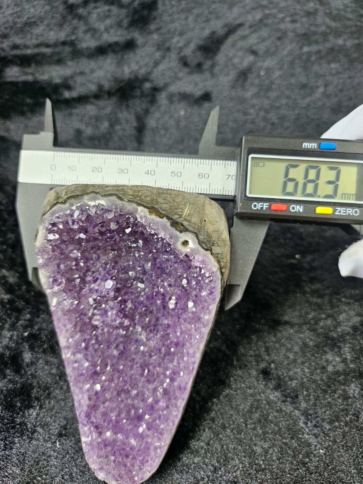 天然アメジスト晶簇 423.7g 紫水晶 原石 置物 - メルカリ