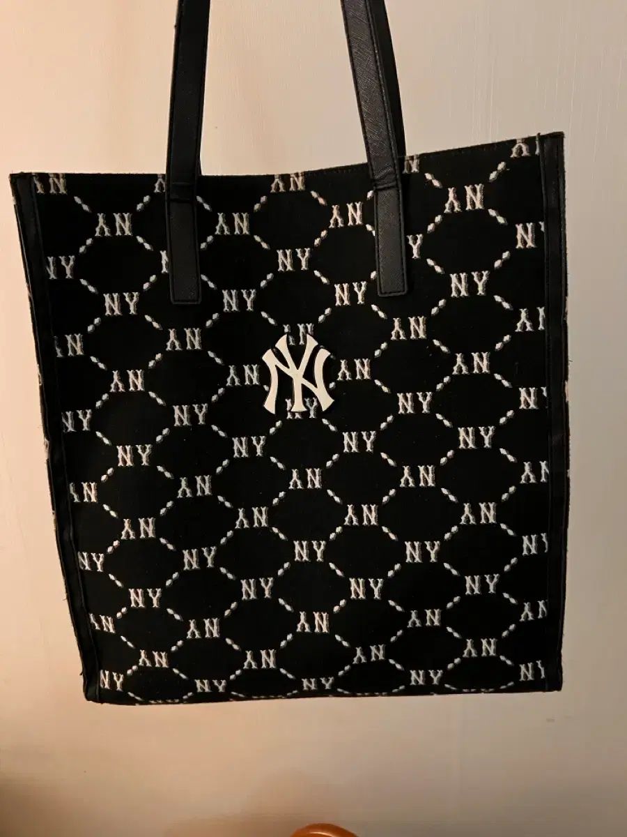 MLBダイヤモノグラムジャカードトートバッグ