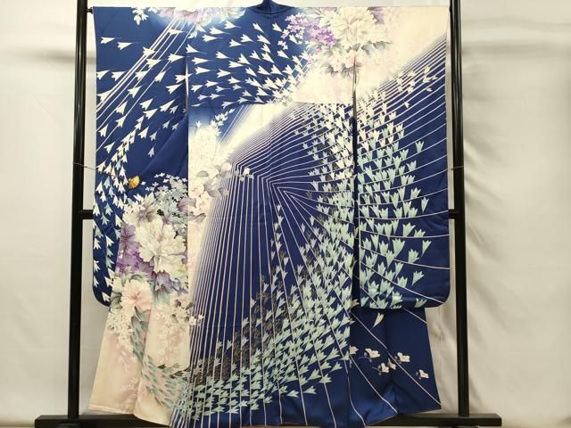 振袖 やまと謹製 銀駒刺繍 銀彩 刺繍 牡丹 たたき染 花影 着物 056k u