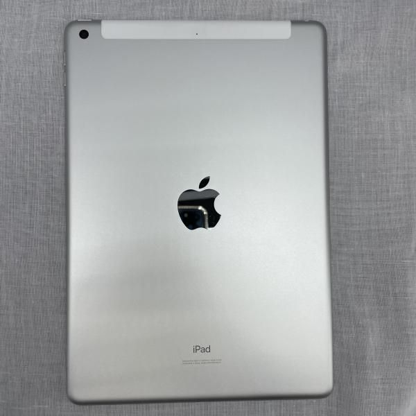 IPAD 第7世代 32GB simロック解除済み au 中古】【au】○iPad 第7世代 WiFi+Cellular 32GB(シルバー)/SIMロック