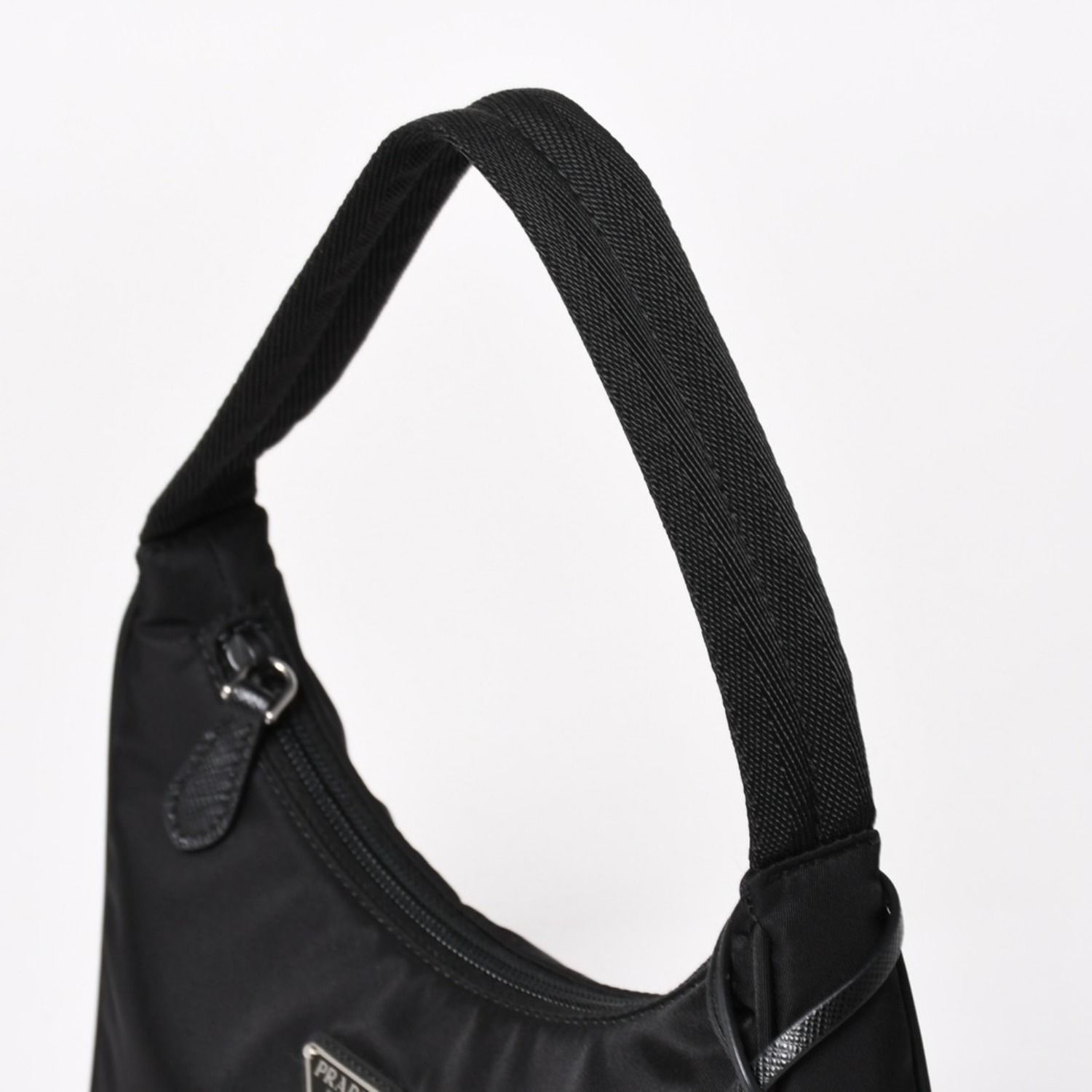 【美品】PRADA プラダ ショルダーバッグ MV515 三角プレート 極美品 PRADA プラダ ホーボー ワンショルダーバッグ MV515