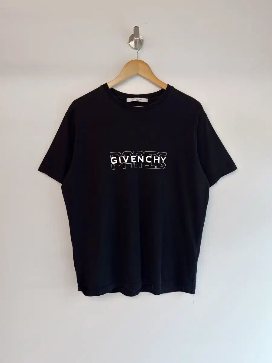 ジバンシィ ルーズフィット パリ ロゴ ブラック 半袖Tシャツ
