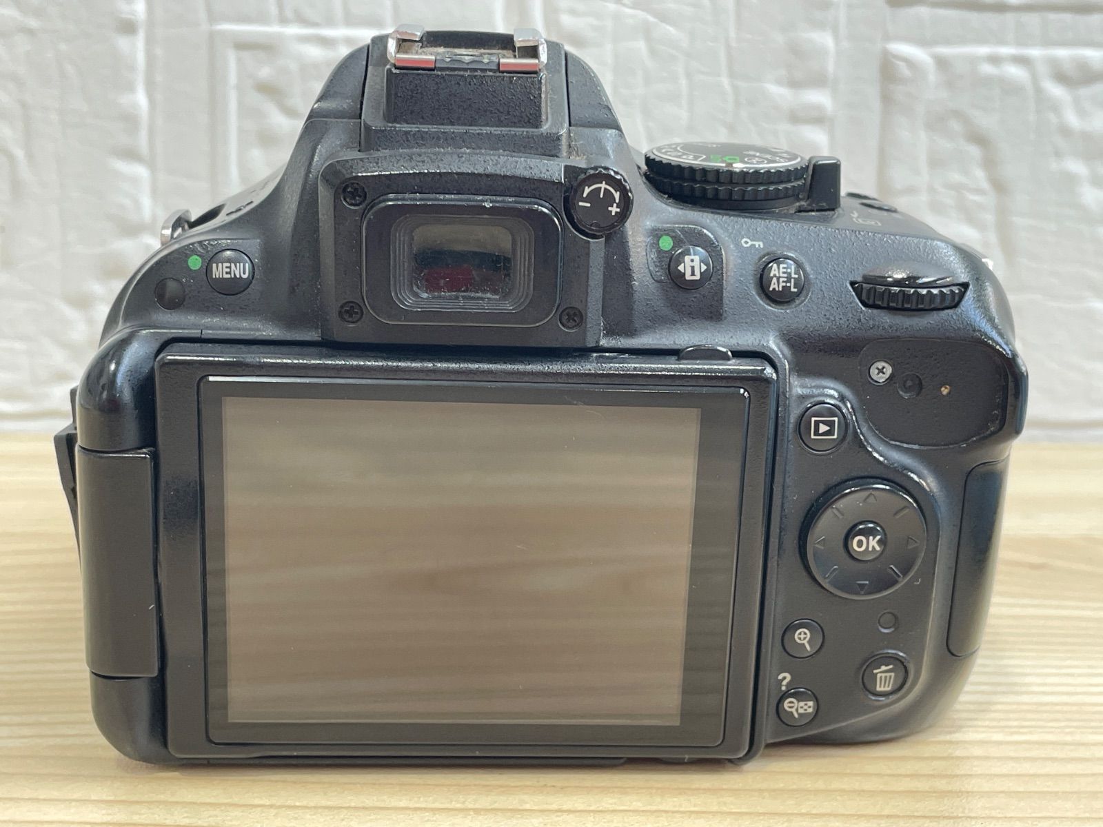 ジャンク/動作未確認】Nikon D5200 デジタル一眼レフカメラ ニコン