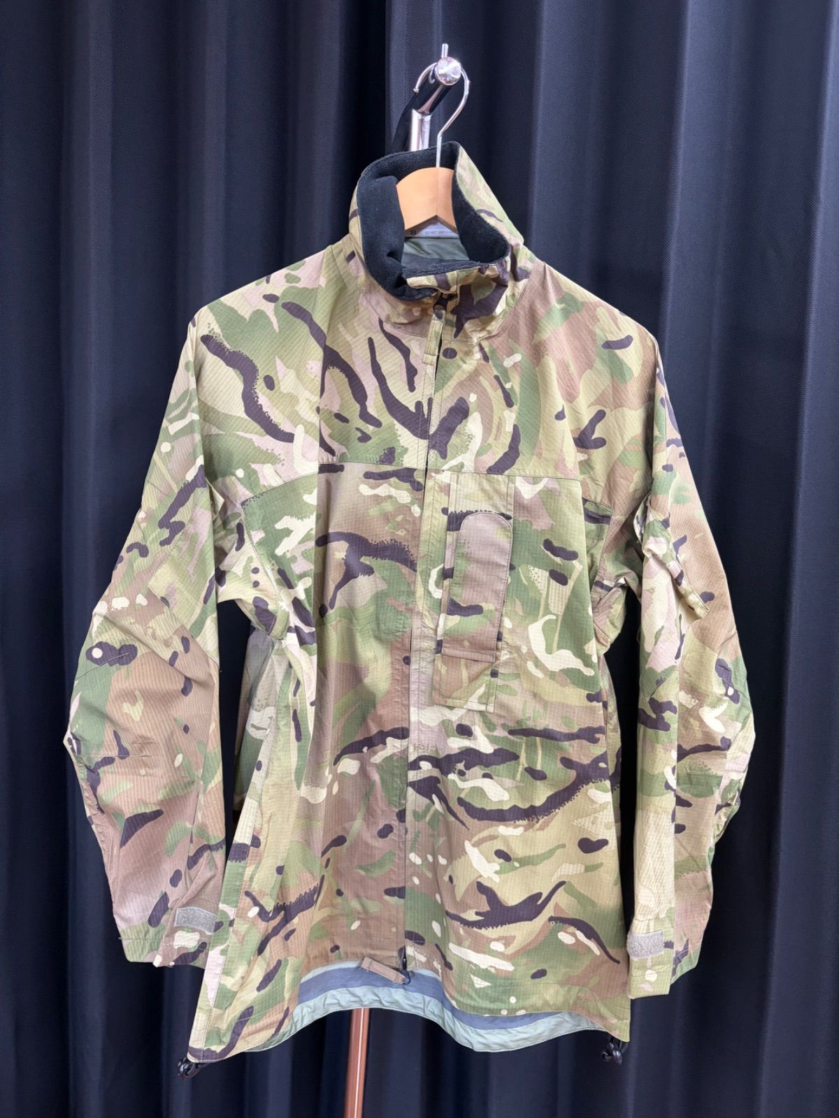 英国軍放出品 MTP カモ 防水ジャケット サイズM 迷彩 10,701円