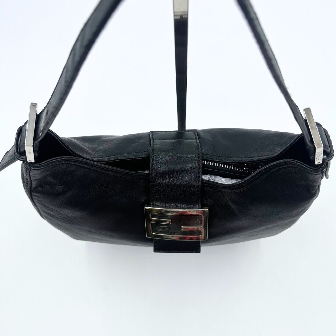 美品】Fendi レザー マンマバケット ワンショルダーバッグ - メルカリ
