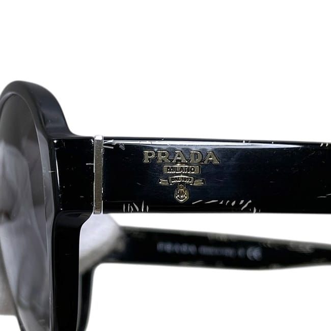 PRADA ブラック グラデーション サングラス ケース付き プラダ サングラス ブラック 黒 グラデーション SPR06M アイウエア