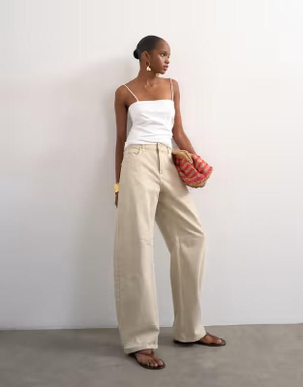 トップショップ レディース ボトムス デニムパンツ ジーンズ Topshop Barrel mid rise jeans in oat