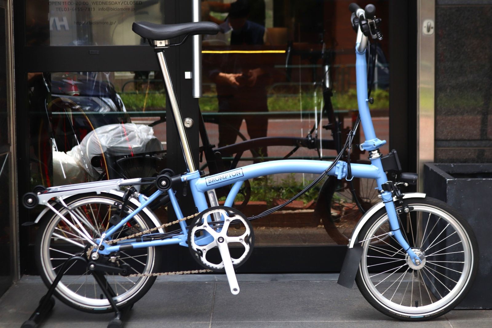【ハブダイナモ組み！】 ブロンプトン BROMPTON M6R 2021モデル クラウドブルー 16インチ 折り畳み 小径車 【東京南麻布店】