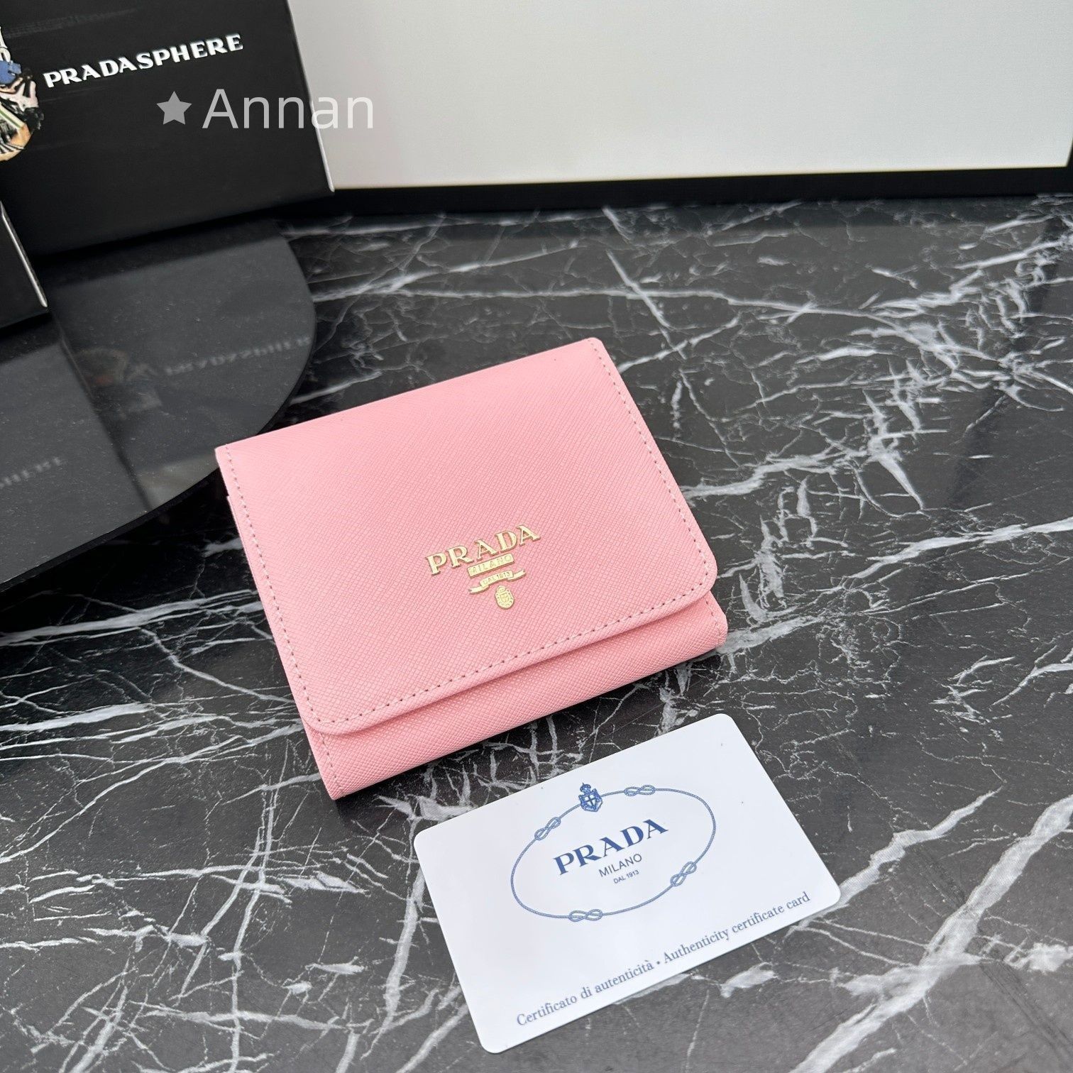 新製品 本日特価 PRADA プラダ 折り財布 小銭入れ