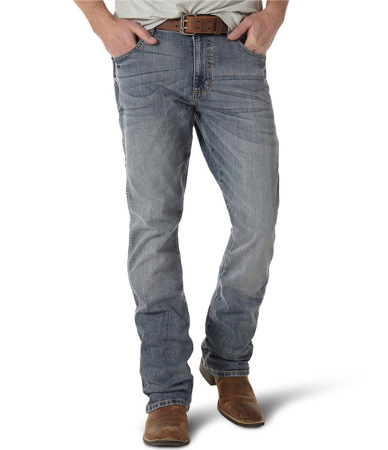 ラングラー メンズ ボトムス デニムパンツ スリムフィット ブーツカット ブーツ ジーンズ WranglerR RetroR Greeley Slim Fit Bootcut Jeans Greele
