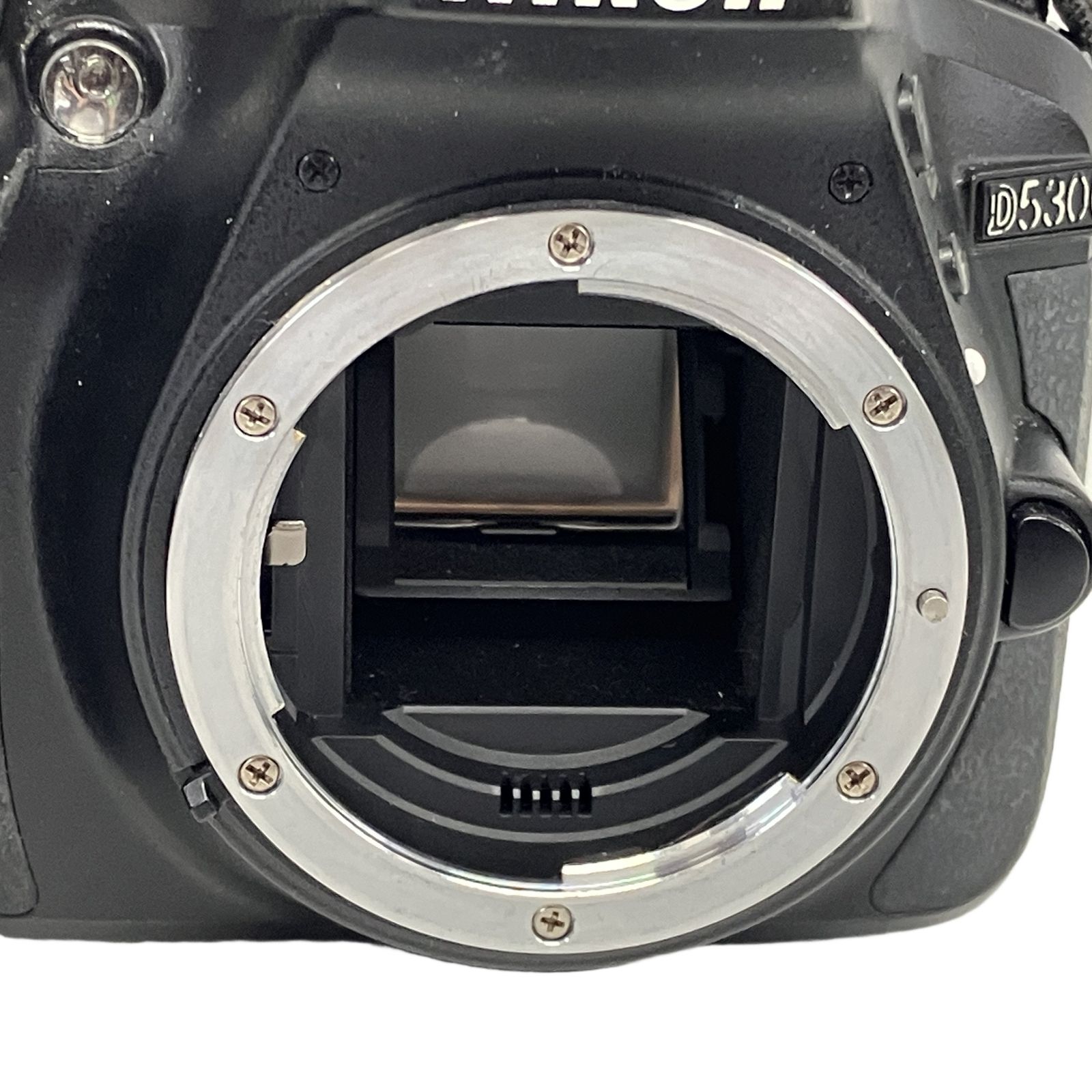 Nikon　D5300　半可動品　ジャンク Nikon D5300 ボディ デジタル一眼レフカメラ ジャンク T11447755