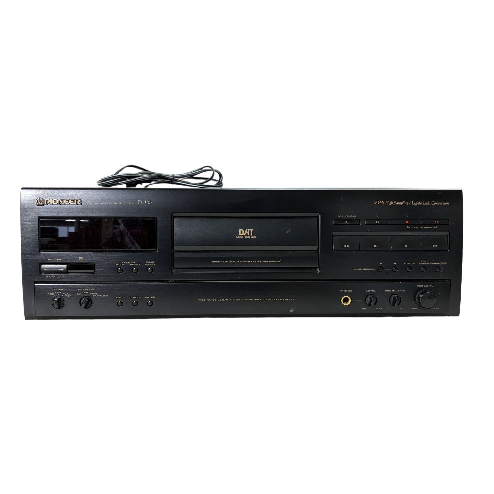 Pioneer D-05 DATデッキ（ジャンク）テープ2本付き。 Pioneer D-05 デジタルオーディオテープデッキ パイオニア 音響機器