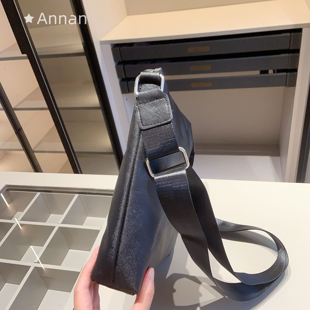 綺麗 PRADA プラダ メンズ ビジネスバッグ ショルダーバッグ 財布 3点セット 綺麗 PRADA プラダ メンズ ビジネスバッグ ショルダーバッグ 財布 3点セット